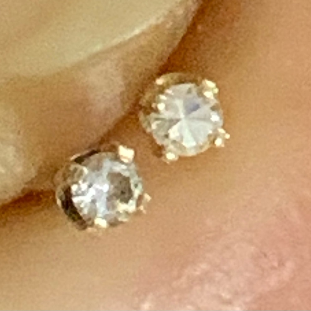 14k gold earrings.
